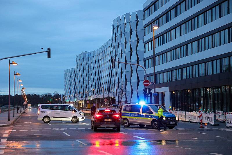 Frankfurt/Main: Mann und Frau tot im Parkhaus am Frankfurter Flughafen |  Radio Hochstift