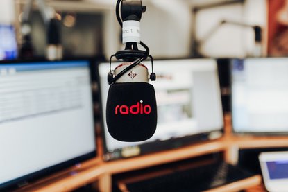 Radiomikrofon im Studio