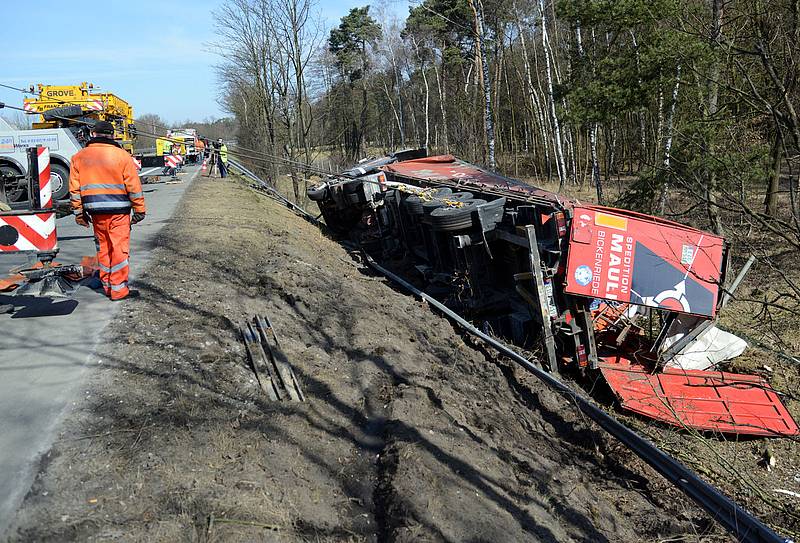 Lkw Unfall Verursacht Verkehrschaos Auf Der A33 Radio Hochstift